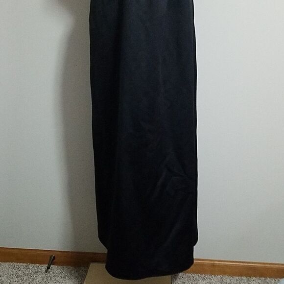 Alfred Angelo Black Strapless Formal Dress (2) - Picture 3 of 8